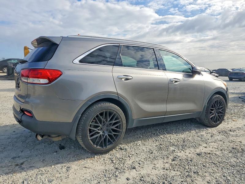Photo 3 from auction – 2016 KIA SORENTO with VIN 5XYPG4A31GG014908