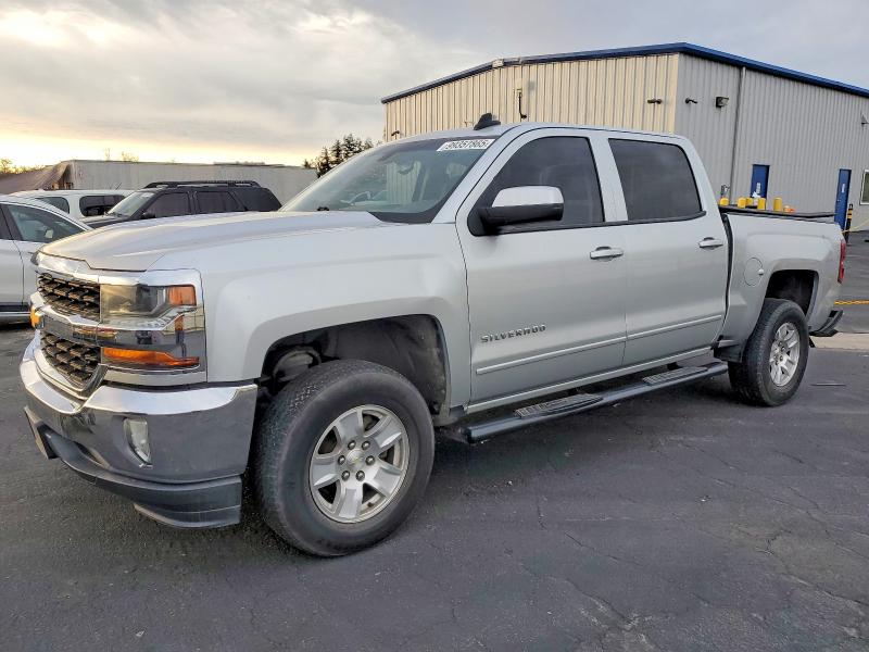 CHEVROLET SILVERADO 2017 with VIN 3GCUCRER7HG445489 - Photo from auction