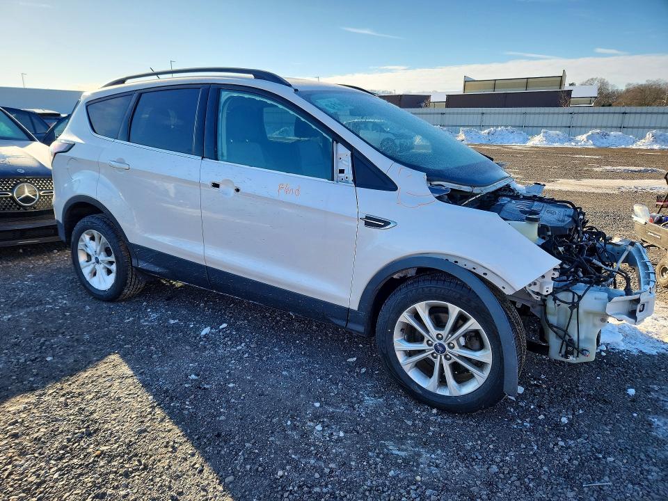 صورة رقم 4 من المزاد - 2017 FORD ESCAPE مع VIN 1FMCU0GD4HUA77786