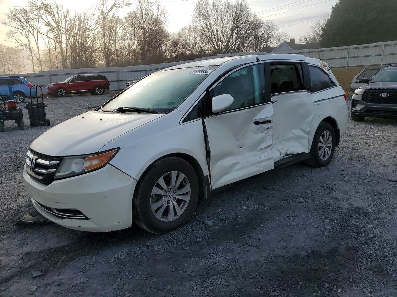 HONDA ODYSSEY SE 2016 with VIN 5FNRL5H30GB082513 - Photo from auction