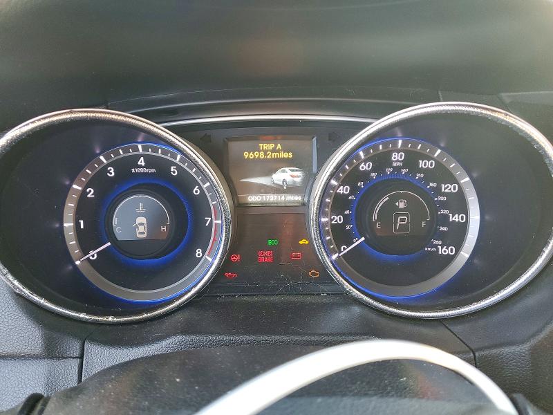Photo 9 from auction – 2014 HYUNDAI SONATA SE with VIN 5NPEC4AC6EH838900