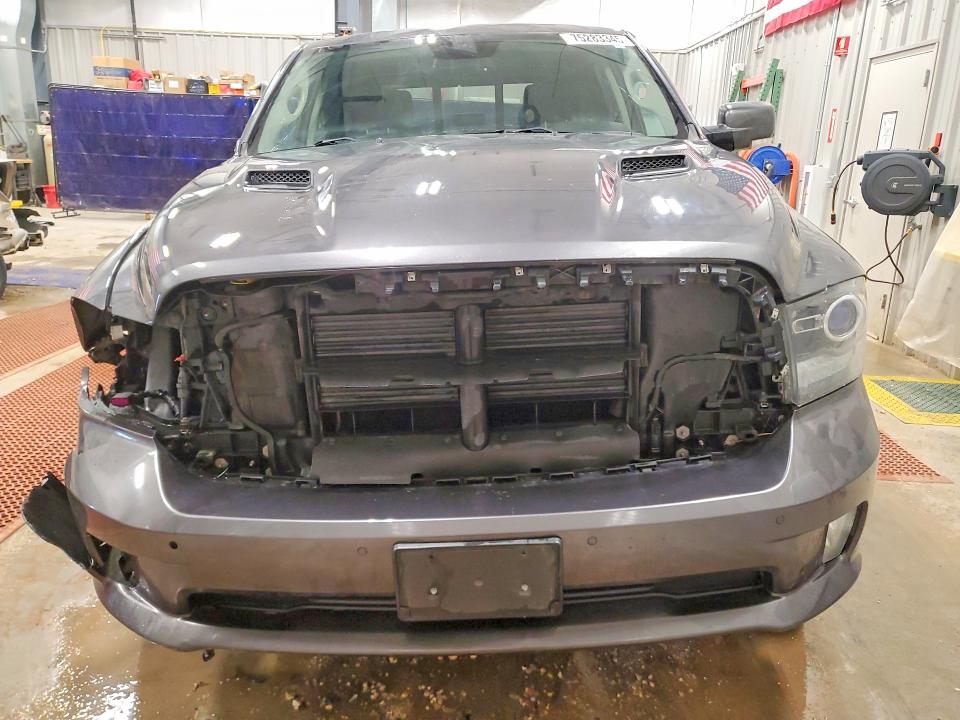 Photo 5 from auction – 2017 RAM 1500 with VIN 1C6RR7MT6HS658844