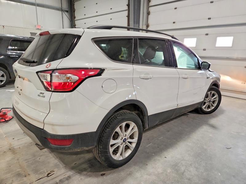 Photo 3 from auction – 2018 FORD ESCAPE SE with VIN 1FMCU0GD5JUC50351