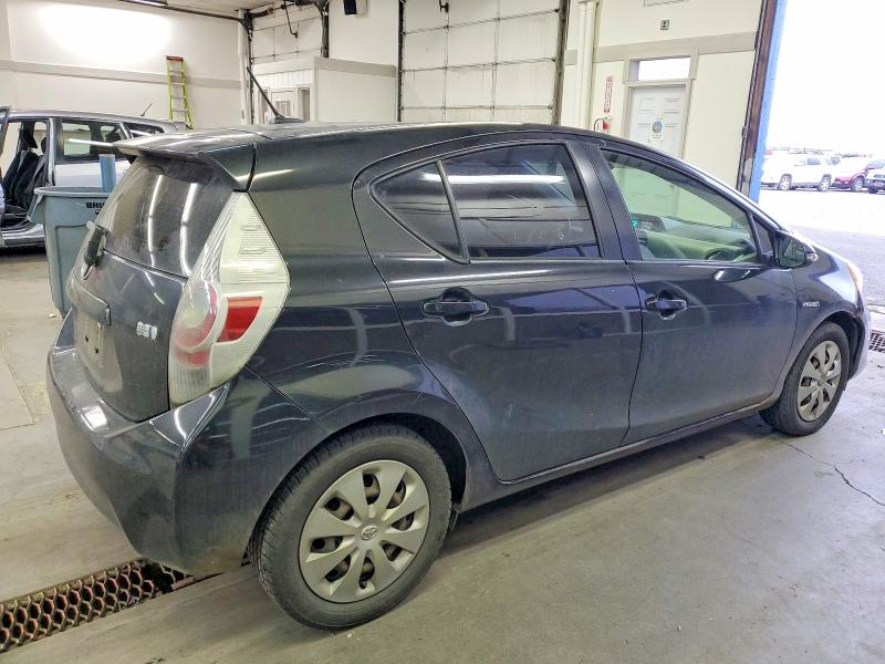 Photo 3 from auction – 2012 TOYOTA PRIUS C with VIN JTDKDTB32C1514792