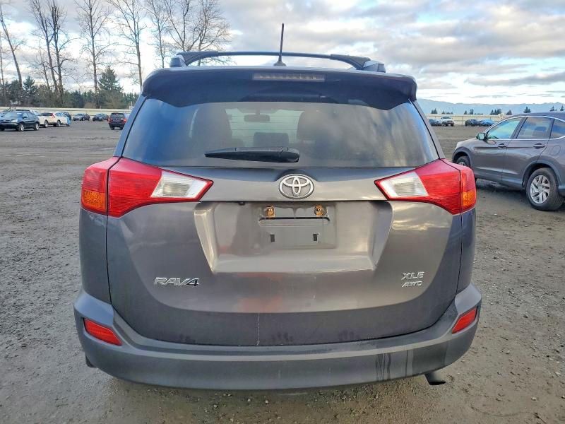 Photo 6 from auction – 2014 TOYOTA RAV4 XLE with VIN JTMRFREV2EJ010030
