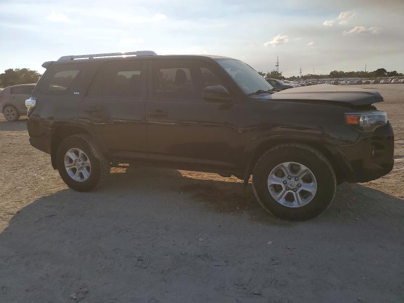 Foto 4 de la subasta – 2018 TOYOTA 4RUNNER con VIN JTEZU5JR5J5166987