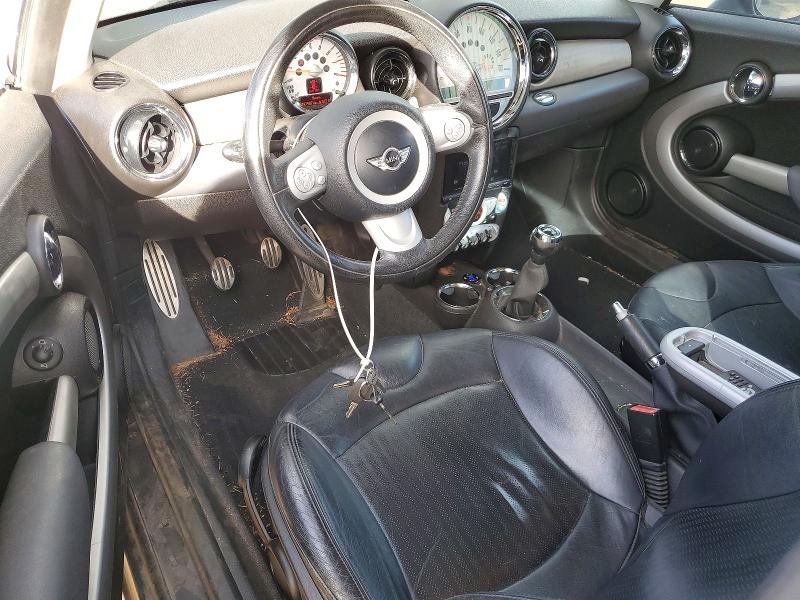 Photo 8 from auction – 2009 MINI COOPER S C with VIN WMWMM33509TP72456