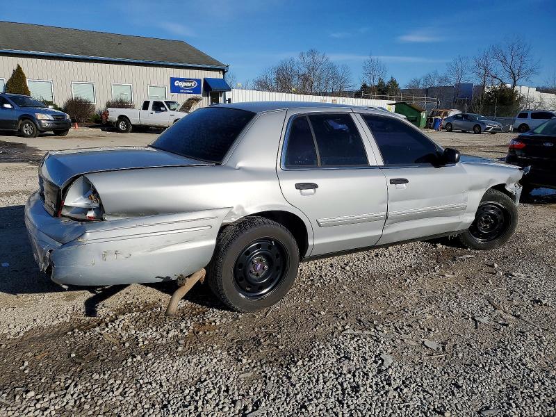 Photo 3 from auction – 2010 FORD CROWN VICT with VIN 2FABP7BV9AX105702