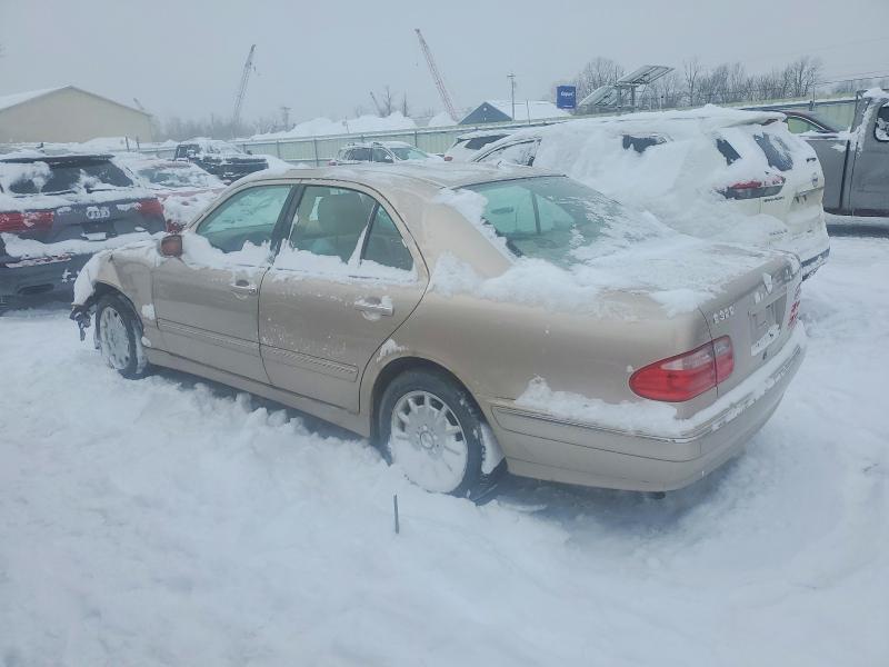 Photo 2 from auction – 2000 MERCEDES-BENZ E 320 4MAT with VIN WDBJF82J0YX031421