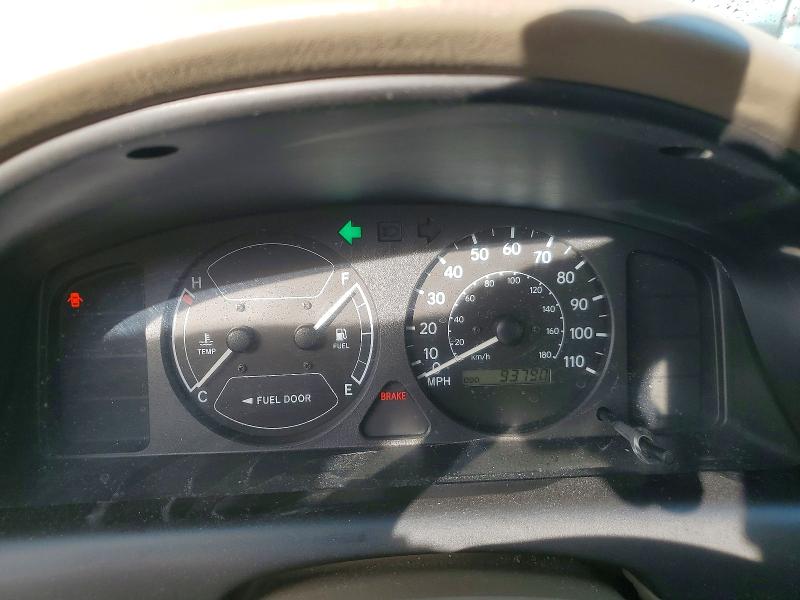 Photo 9 from auction – 2000 TOYOTA COROLLA VE with VIN 1NXBR12E9YZ345542
