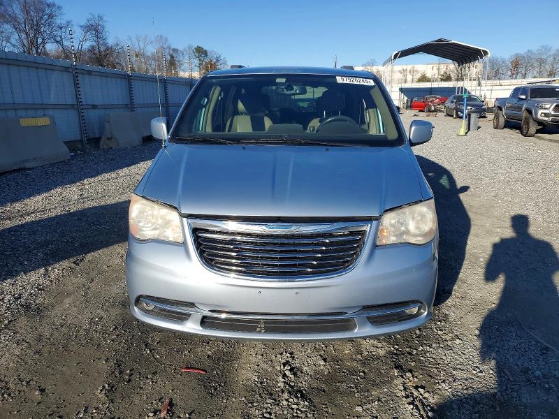 Photo 5 from auction – 2013 CHRYSLER TOWN & COU with VIN 2C4RC1BG7DR509089