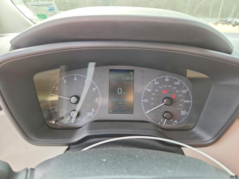 Photo 9 from auction – 2025 TOYOTA COROLLA with VIN 5YFB4MDE4SP330842