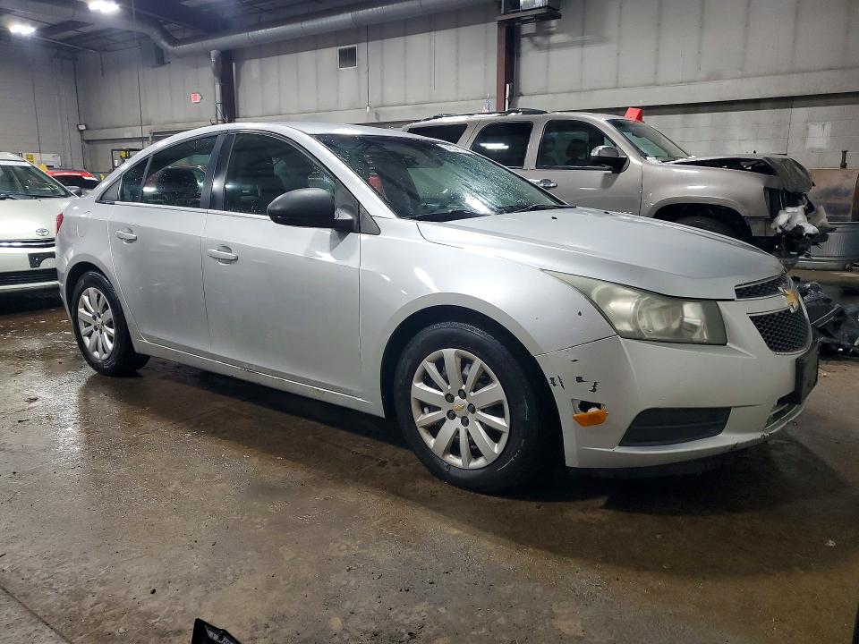 Photo 4 from auction – 2011 CHEVROLET CRUZE LS with VIN 1G1PC5SH8B7230720