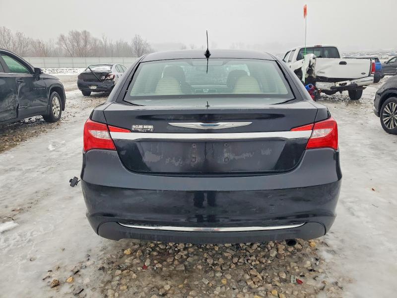 Photo 6 from auction – 2011 CHRYSLER 200 with VIN 1C3BC2FBXBN562499