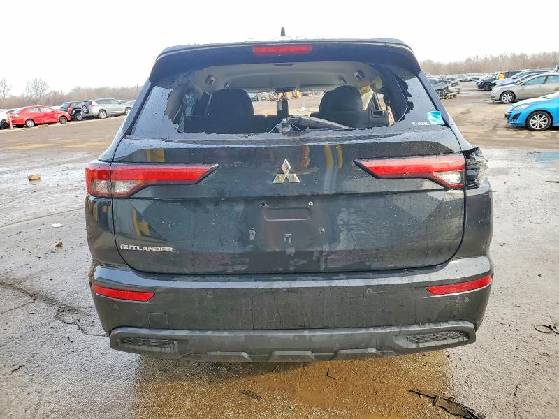 Photo 6 from auction – 2022 MITSUBISHI OUTLANDER with VIN JA4J4TA85NZ020501