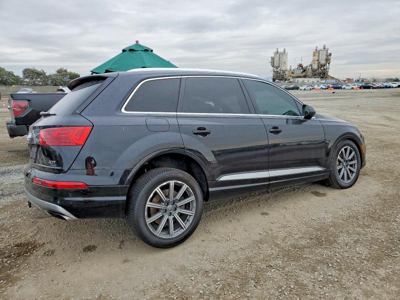 Photo 3 from auction – 2017 AUDI Q7 PREMIUM with VIN WA1LAAF70HD036967