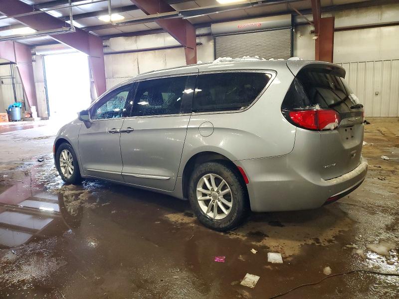 Photo 2 from auction – 2018 CHRYSLER PACIFICA with VIN 2C4RC1BG7JR279596