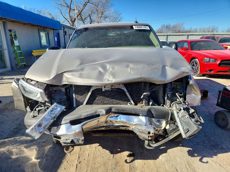 Photo 5 from auction – 2003 CHEVROLET SILVERADO with VIN 2GCEK19TX31134543