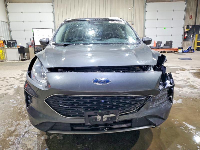 Photo 5 from auction – 2020 FORD ESCAPE SE with VIN 1FMCU9G6XLUA64717
