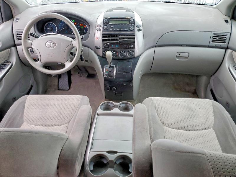 Photo 8 from auction – 2007 TOYOTA SIENNA CE with VIN 5TDZK23C87S063888