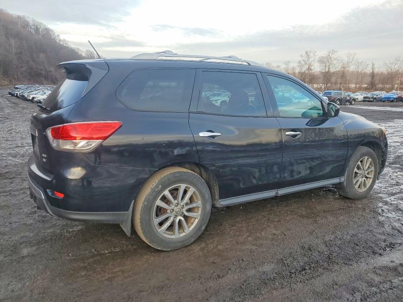 Photo 3 from auction – 2014 NISSAN PATHFINDER with VIN 5N1AR2MM1EC625575