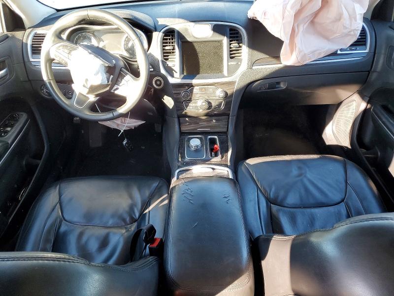 Photo 8 from auction – 2015 CHRYSLER 300 with VIN 2C3CCAAG2FH931419
