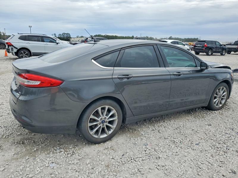 Photo 3 from auction – 2017 FORD FUSION SE with VIN 3FA6P0HD4HR407222