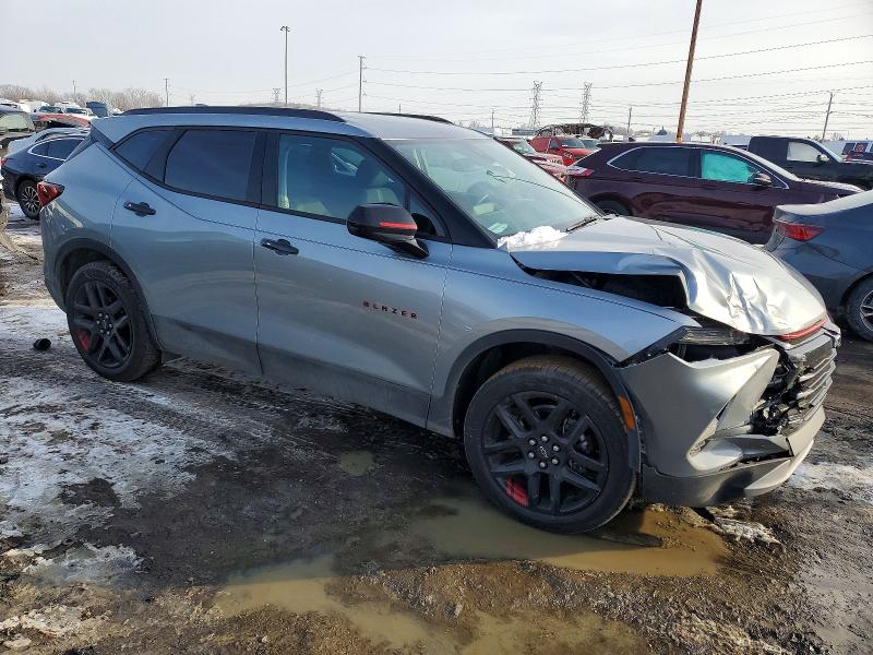 Photo 4 from auction – 2025 CHEVROLET BLAZER with VIN 3GNKBCR49SS123504