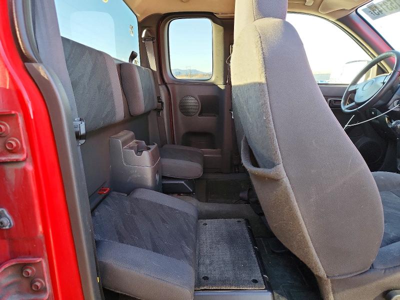 Photo 10 from auction – 2004 CHEVROLET COLORADO with VIN 1GCDT196348191328