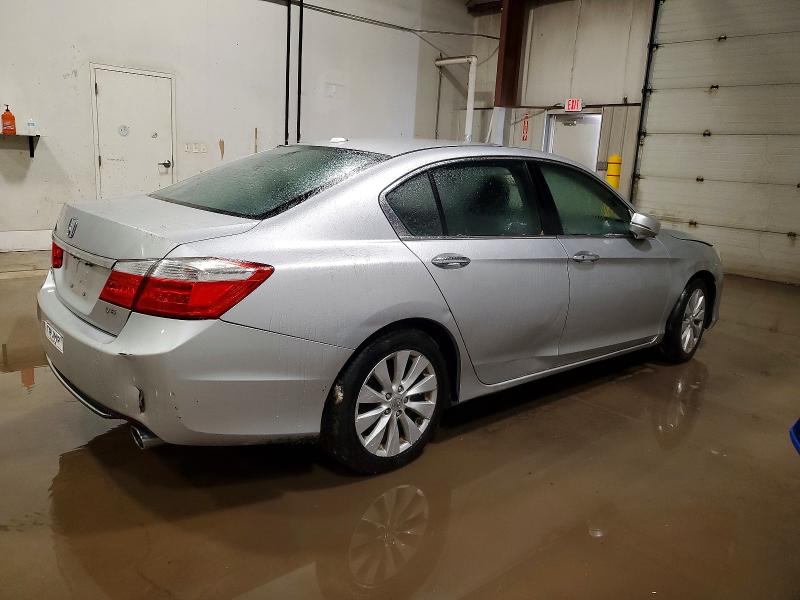 Photo 3 from auction – 2013 HONDA ACCORD with VIN 1HGCR3F86DA026508