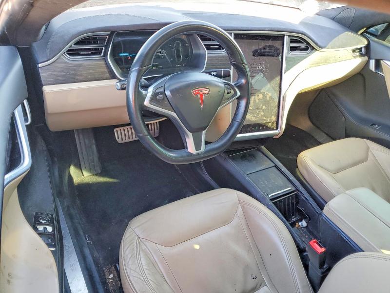 Photo 8 from auction – 2016 TESLA MODEL S with VIN 5YJSA1E47GF131672