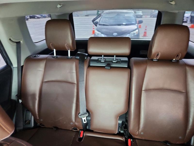 Photo 10 from auction – 2019 TOYOTA 4RUNNER SR with VIN JTEBU5JRXK5737277