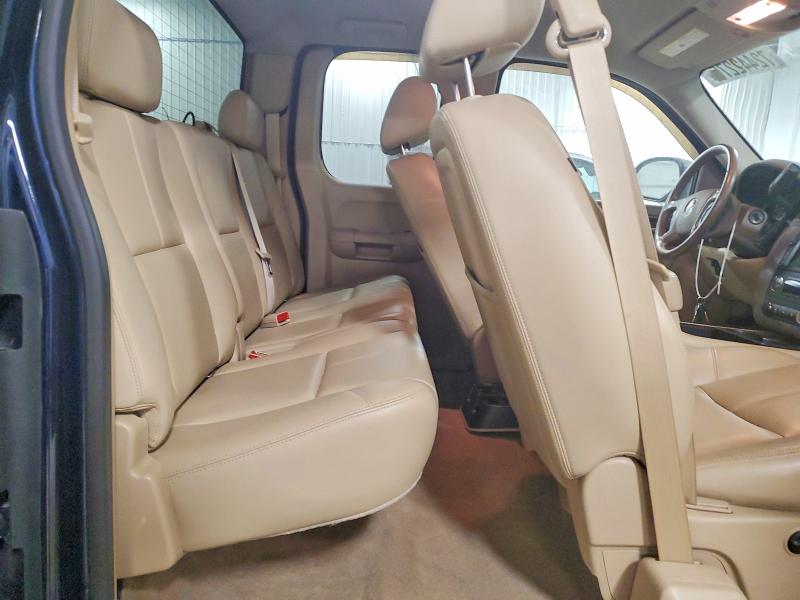 Photo 10 from auction – 2011 GMC SIERRA K15 with VIN 1GTR2WE37BZ296799
