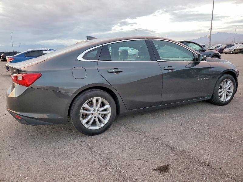 Photo 3 from auction – 2017 CHEVROLET MALIBU LT with VIN 1G1ZE5ST5HF233533