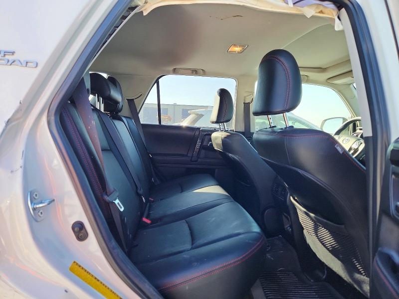 Photo 11 from auction – 2021 TOYOTA 4RUNNER SR with VIN JTERU5JR4M5838140
