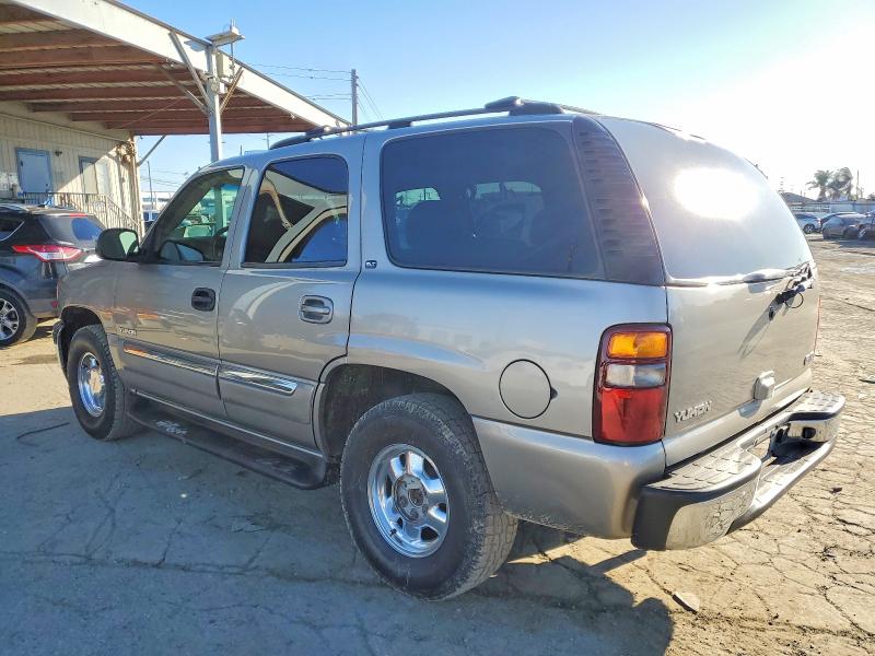 Photo 2 from auction – 2003 GMC YUKON with VIN 1GKEC13T93R217382