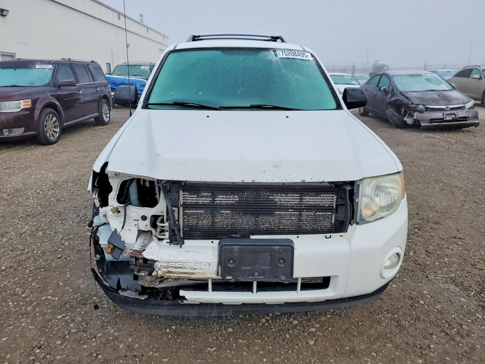 Photo 5 from auction – 2008 FORD ESCAPE XLT with VIN 1FMCU93168KD90446