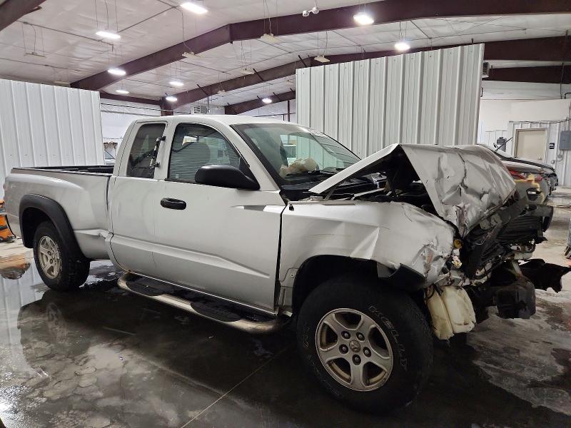 Photo 4 from auction – 2007 DODGE DAKOTA SLT with VIN 1D7HE42K47S214746