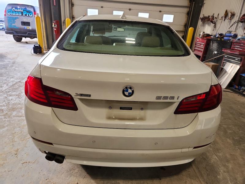 Photo 6 from auction – 2013 BMW 528 with VIN WBAXH5C56DD106895
