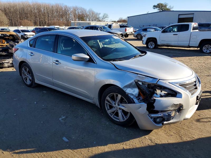 Photo 4 from auction – 2015 NISSAN ALTIMA 2.5 with VIN 1N4AL3AP5FC468716