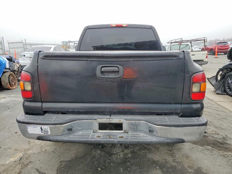 Photo 6 from auction – 2004 CHEVROLET SILVERADO with VIN 1GCEC14X04Z115953