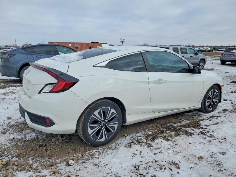 Photo 3 from auction – 2016 HONDA CIVIC EX with VIN 2HGFC3B3XGH352987