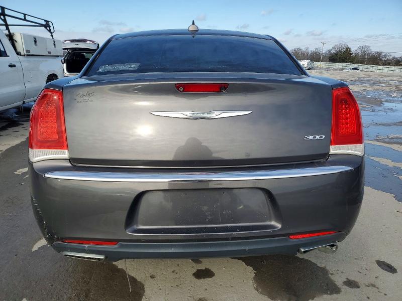 Photo 6 from auction – 2017 CHRYSLER 300 LIMITE with VIN 2C3CCAAG9HH508114
