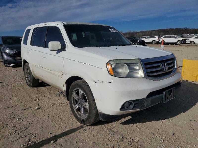 Photo 4 from auction – 2015 HONDA PILOT with VIN 5FNYF4H3XFB068372