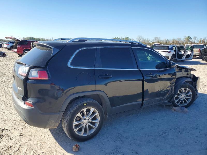 Photo 3 from auction – 2019 JEEP CHEROKEE with VIN 1C4PJLCB8KD376807