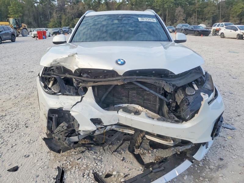 Photo 5 from auction – 2019 BMW X5 XDRIVE4 with VIN 5UXCR6C55KLK80138