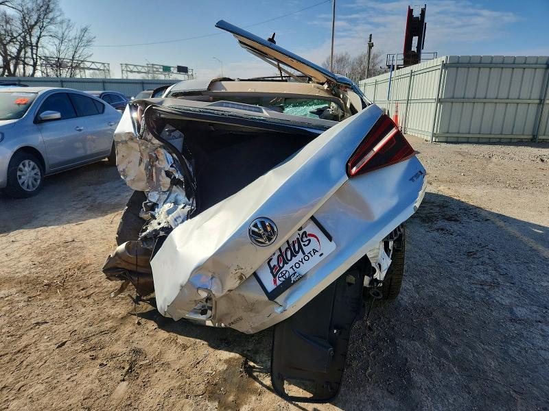 Photo 6 from auction – 2019 VOLKSWAGEN PASSAT with VIN 1VWLA7A33KC009916