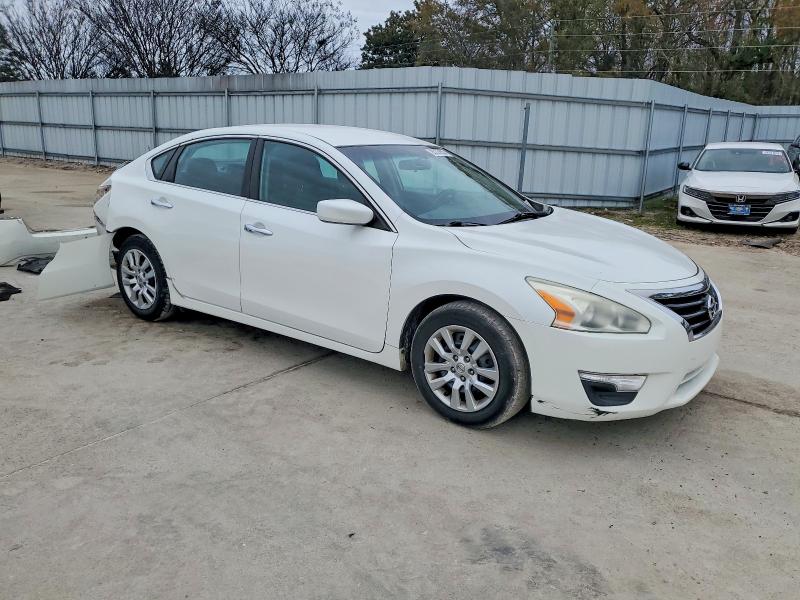 Photo 4 from auction – 2015 NISSAN ALTIMA 2.5 with VIN 1N4AL3AP5FC252378