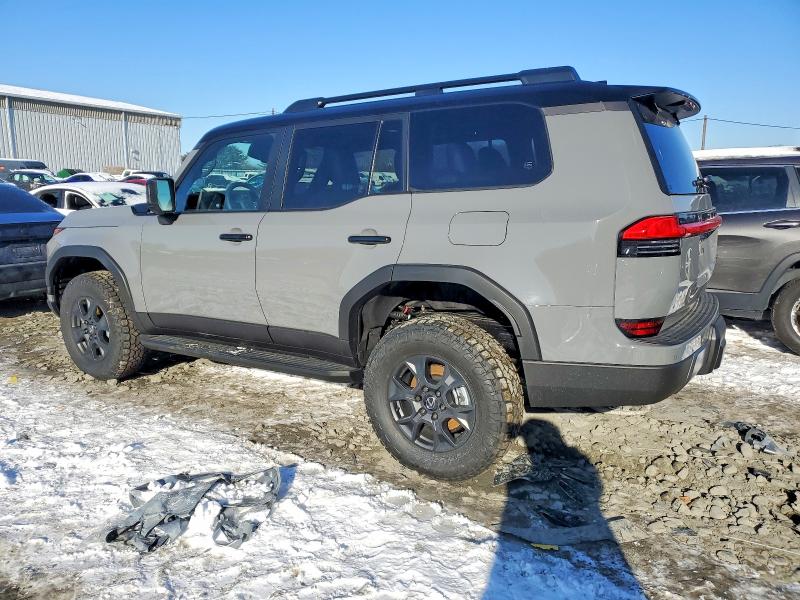 Photo 2 from auction – 2025 LEXUS GX with VIN JTJTBCDXXS5057373