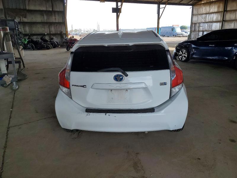 Photo 6 from auction – 2016 TOYOTA PRIUS C with VIN JTDKDTB35G1117387